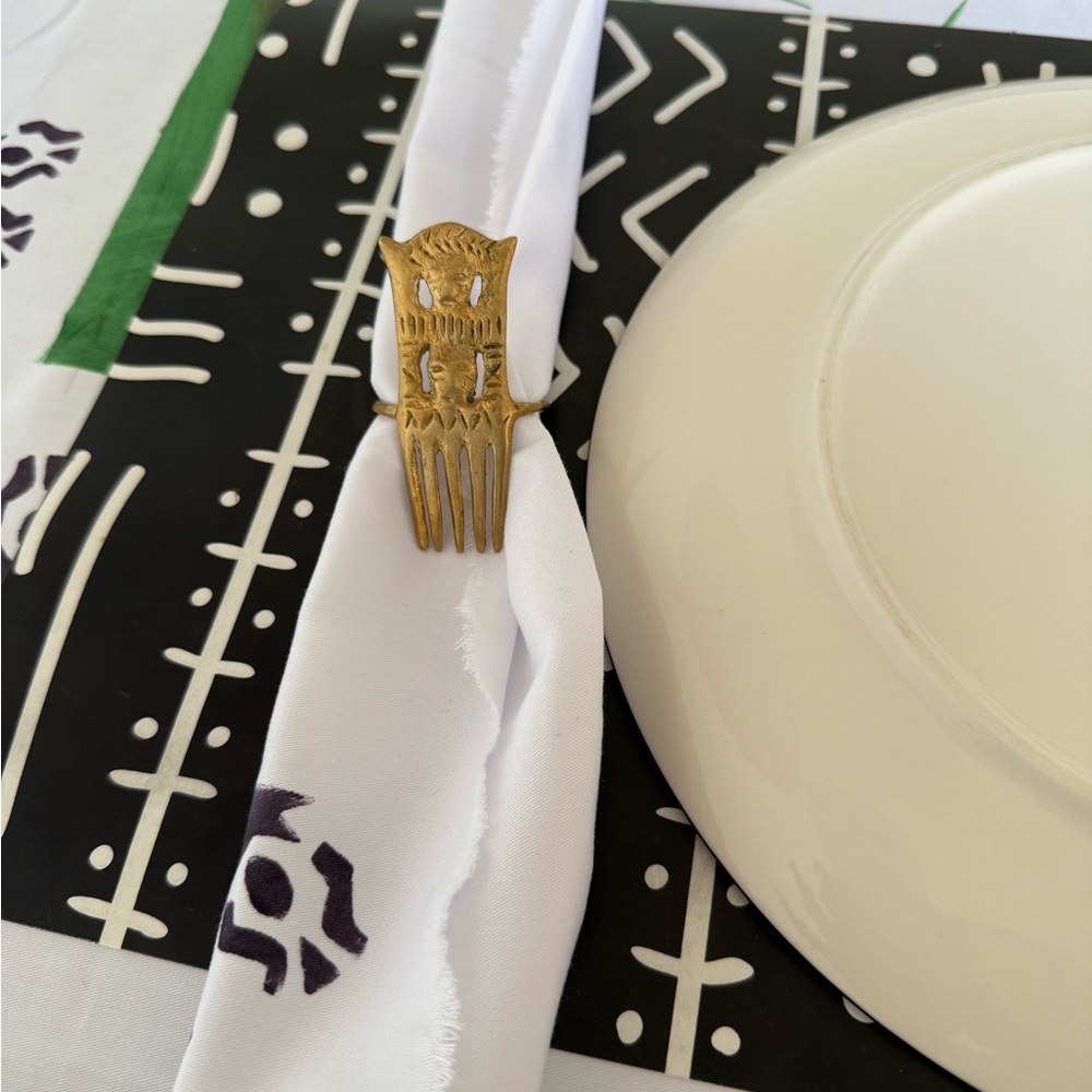 Brass Vintage-Inspired Napkin Ring - Gold